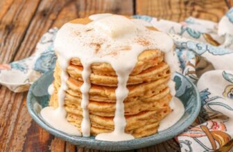 Carrot Cake Pancakes with Cream Che...