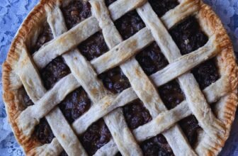 OLD FASHIONED RAISIN PIE – Th...
