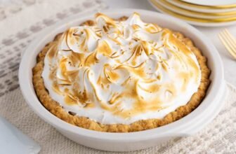 Candy Potato Pie with Marshmallow M...