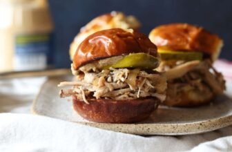 Juicy Crock Pot Pulled Pork Sliders